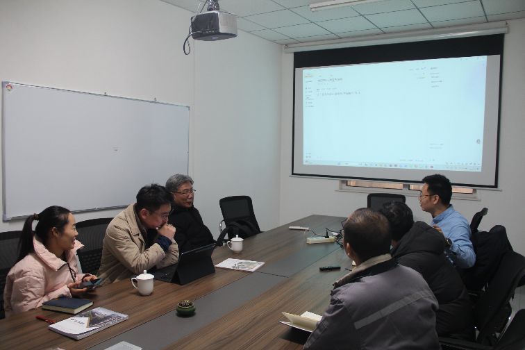 Shandong Lannuo Diskutas Projektan Iniciaton por Brua Laboratorio kaj Brua Kontrolo kun Profesoro KWAK, Moon Kyu, Ph.D. kaj Reprezentanto Liang Tongho de Dongguk University, Sud-Koreio